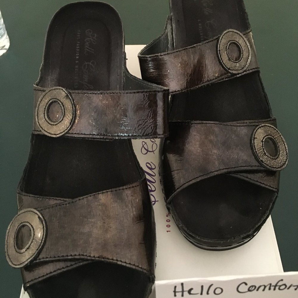 Hello Comfort Sandals